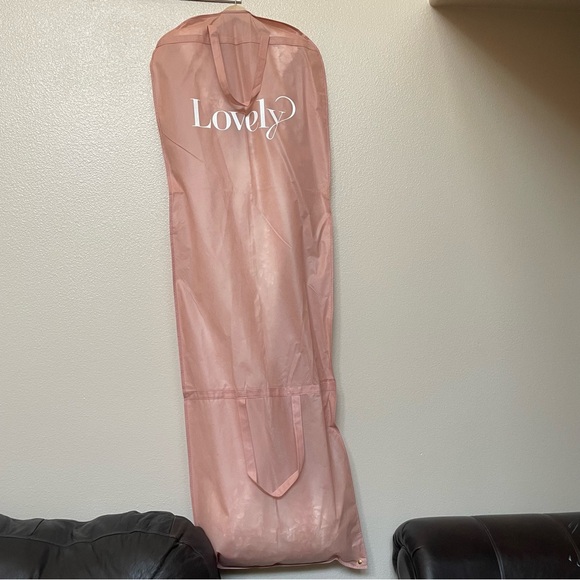 Made with love Darcy Wedding dress Gown Ivory 3D Floral Lace US Size 8 AU 12 - Picture 13 of 16